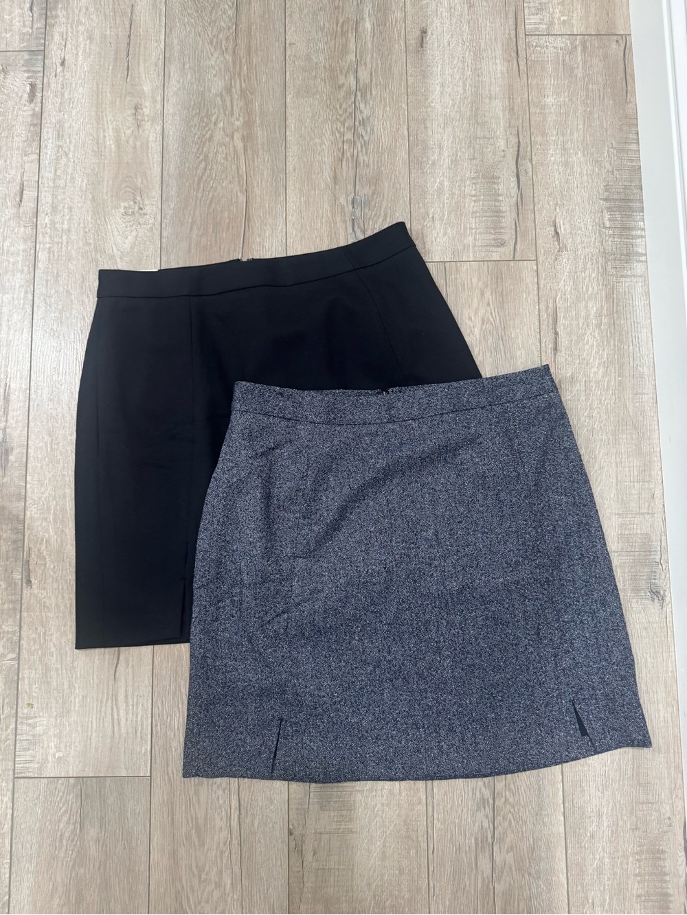 Banana Republic Black and Heathered blue Mini Skirt Set Size 12 TALL